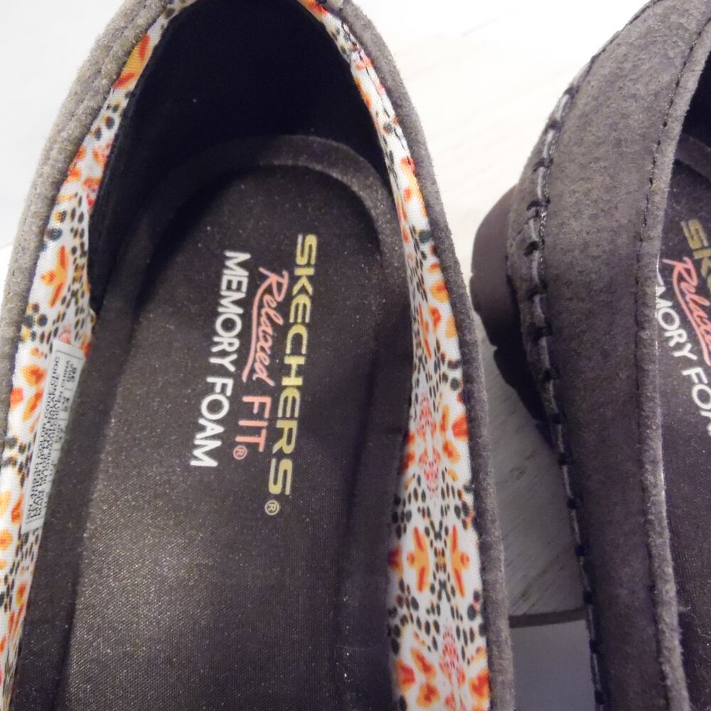 Skechers Relaxed Fit Memory Foam SlipOn Style # 48930 Bikers/Pedestrian Size 7 - Picture 2 of 8